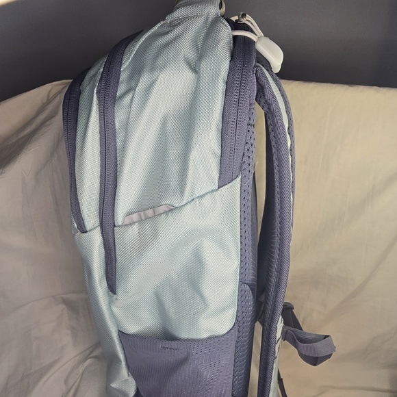 High Sierra - Swerve Pro Laptop Backpack‎ for 17" Laptop - Gray Blue/Blue Haze - Picture 2 of 12